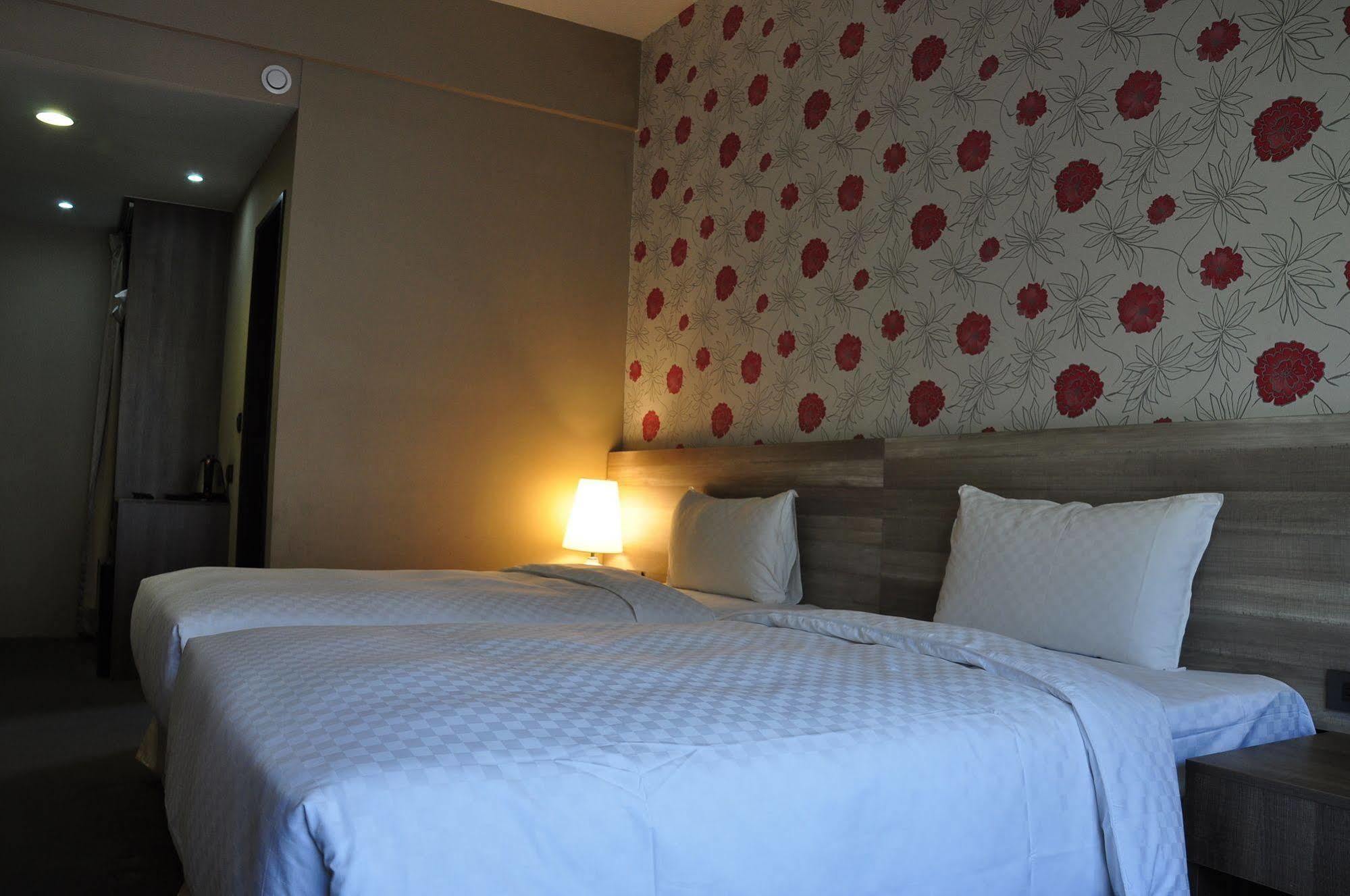 Kun Hotel Taichung Dış mekan fotoğraf