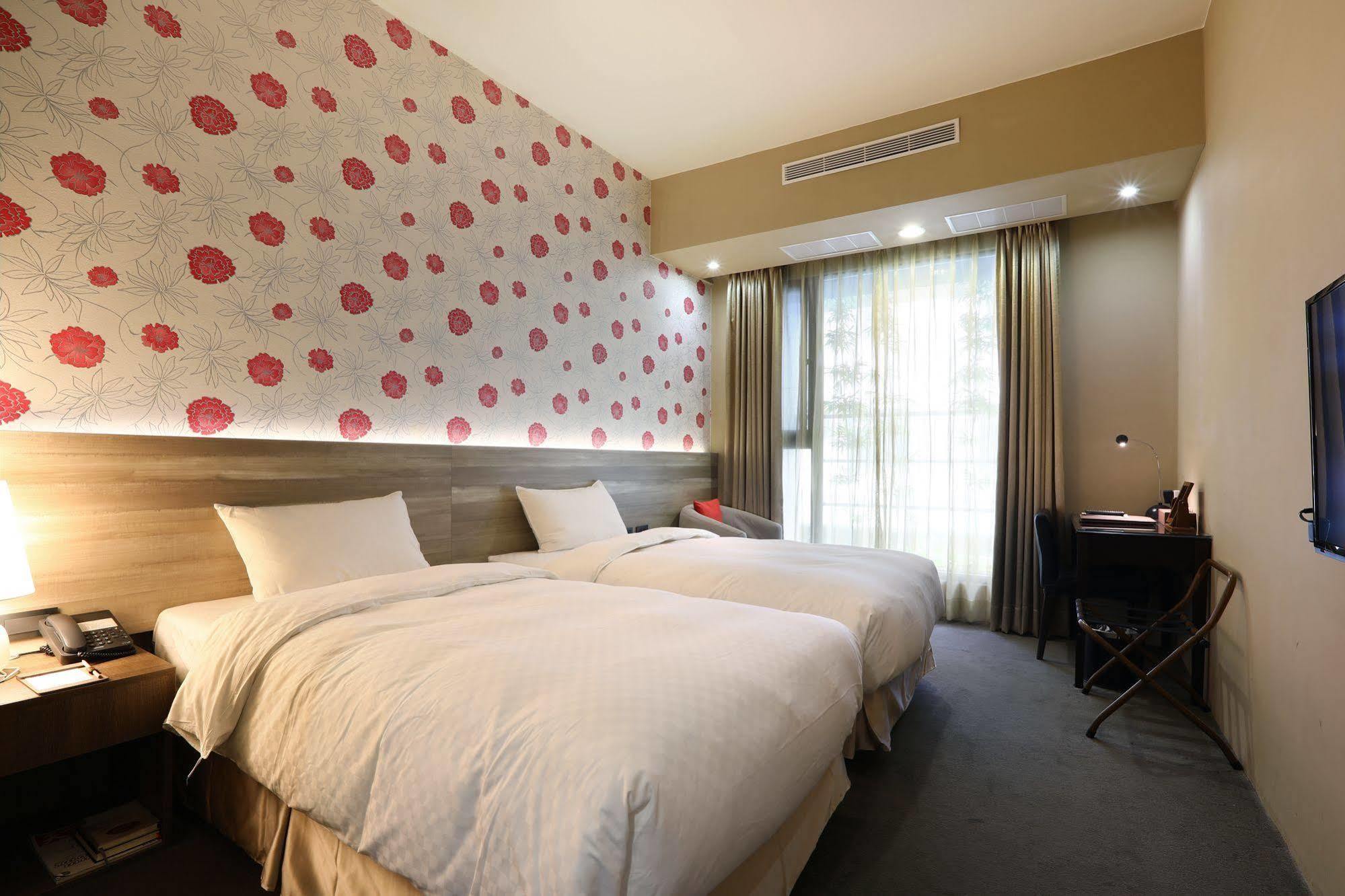 Kun Hotel Taichung Dış mekan fotoğraf
