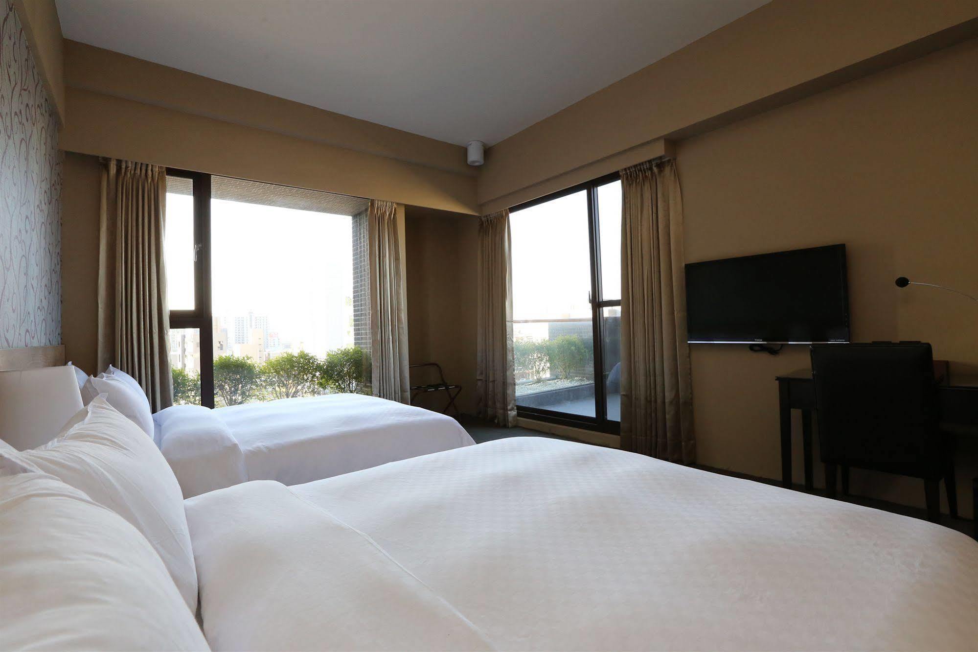Kun Hotel Taichung Dış mekan fotoğraf
