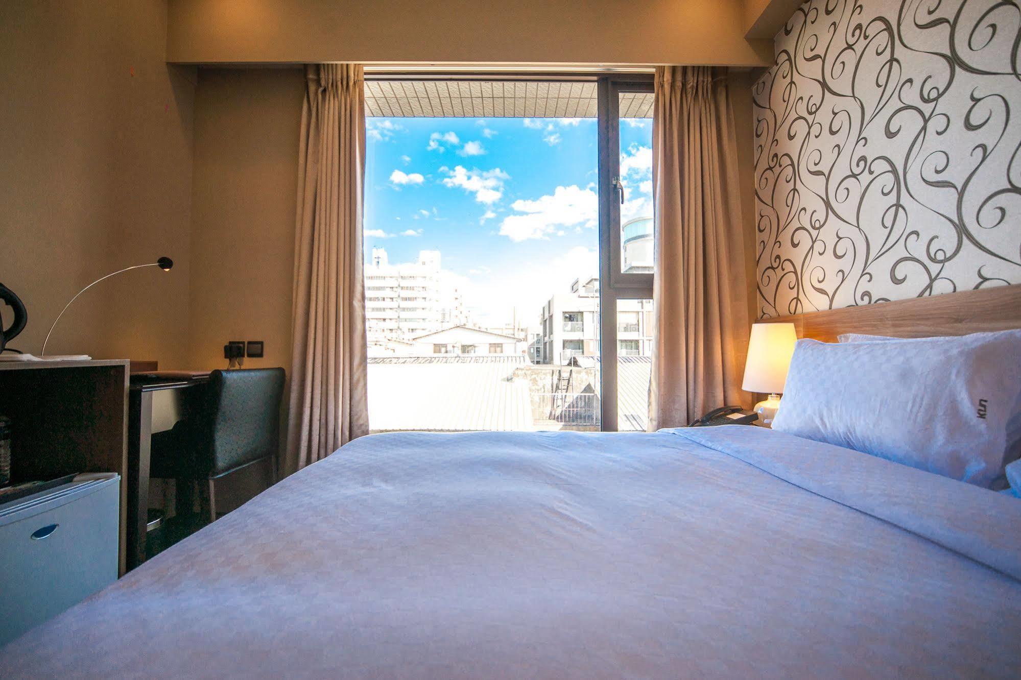Kun Hotel Taichung Dış mekan fotoğraf