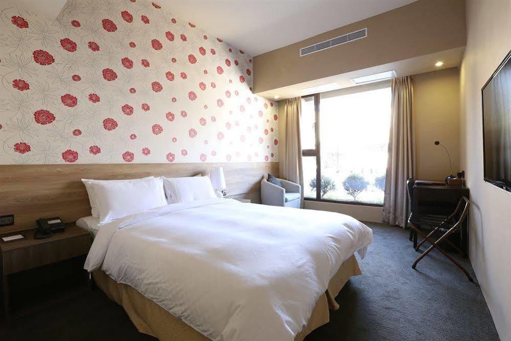 Kun Hotel Taichung Dış mekan fotoğraf